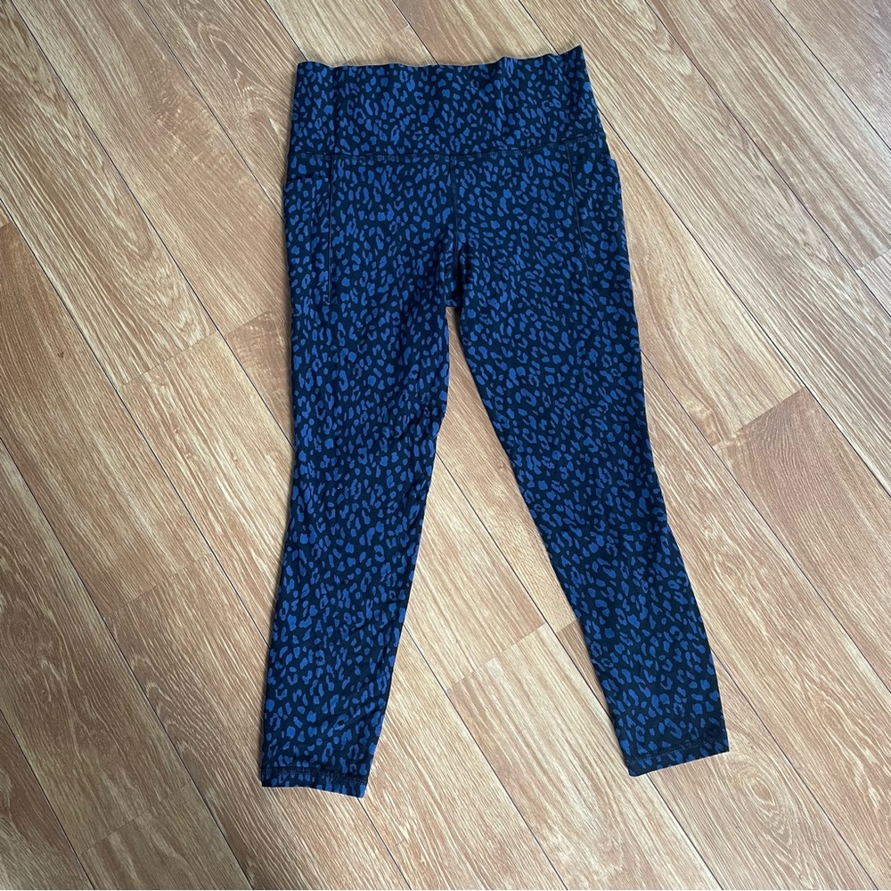Athleta Salutation Stash Pocket II